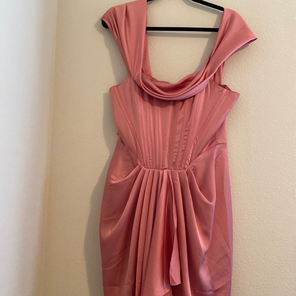 New with tags pink dress from fashion nova